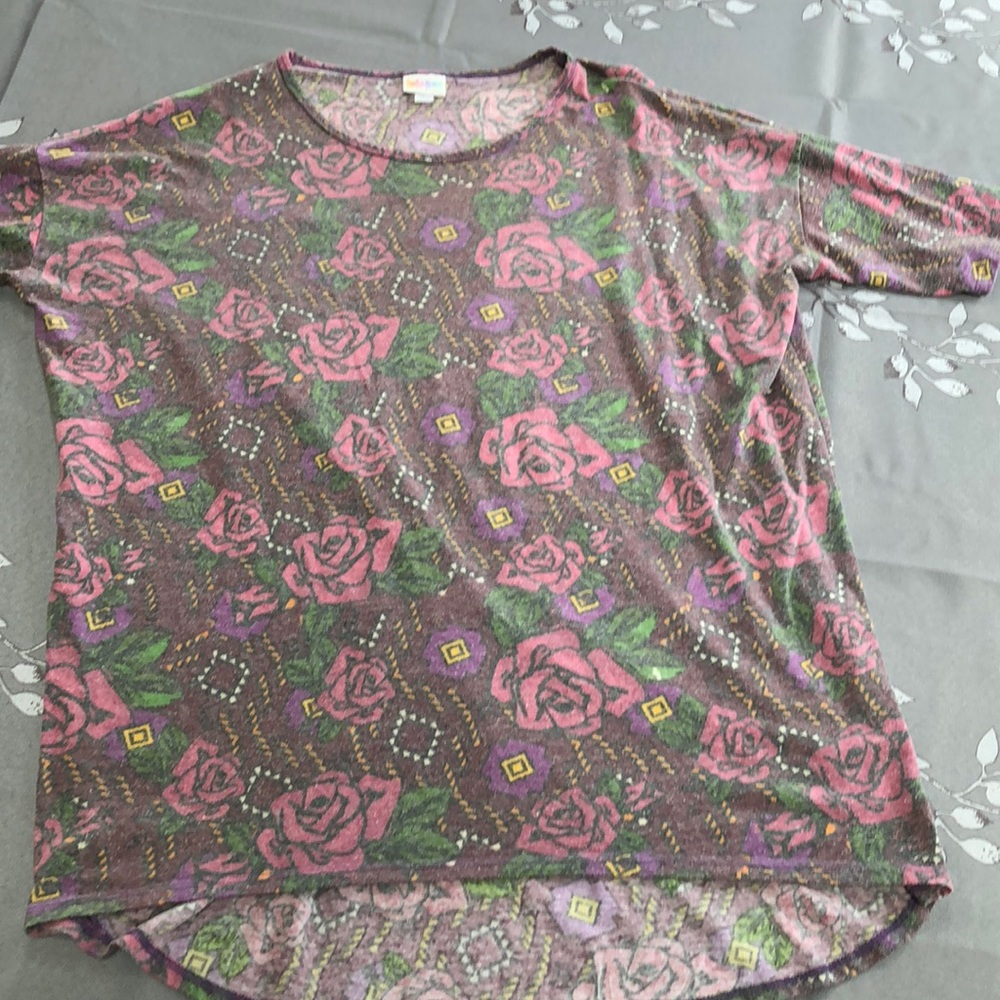 LulaRoe Irma top, floral, Size Large
